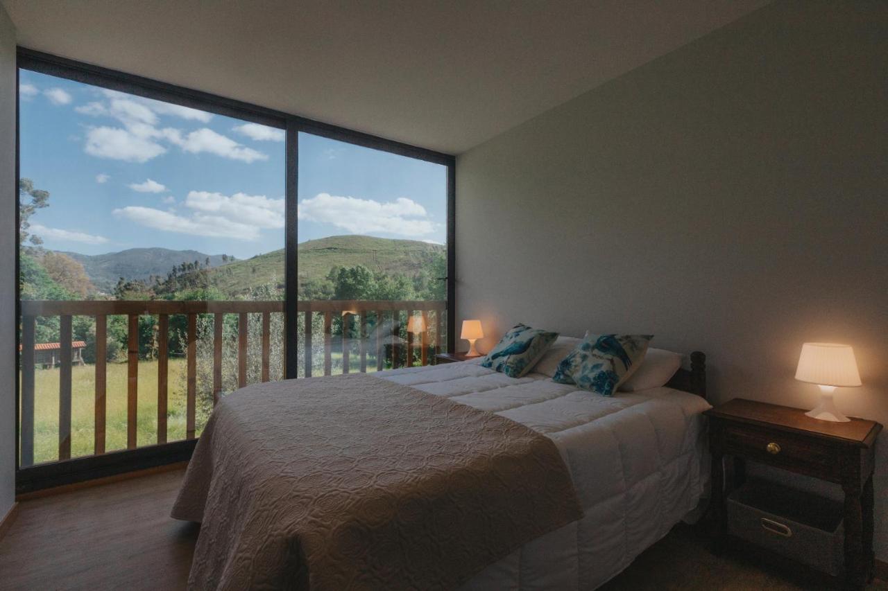 Casa Velha De Ponta Soto Villa Cela  Eksteriør billede